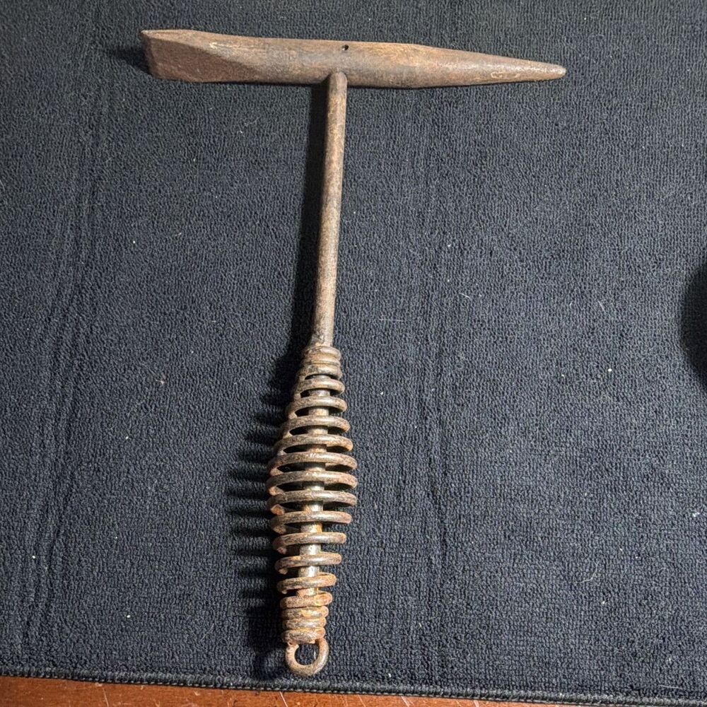 Vintage Original Welding Hammer Slug chipping tool, coil handle